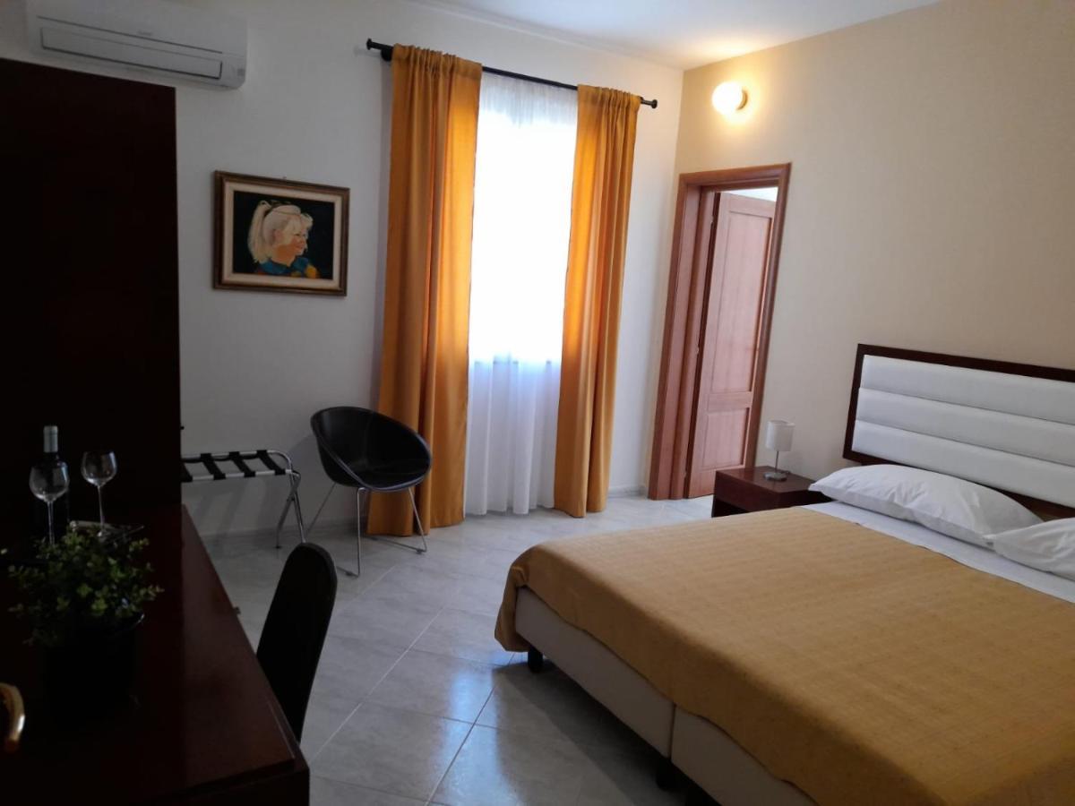 Siracusa Breakfast & Rooms シラクーサ エクステリア 写真